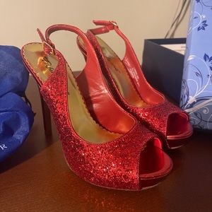 9M Shiny Red Glitter Heels